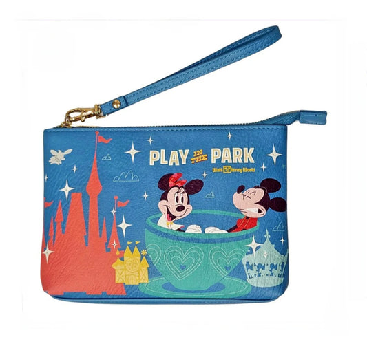 Disney World Play In The Park Mickey Minnie Light Up Zip Wristlet
