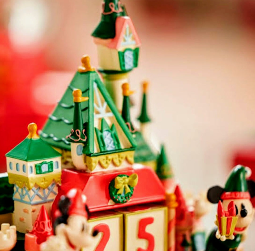 New Disney Parks Mickey Minnie Holiday Castle Countdown Calendar Figure